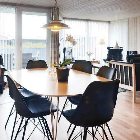 Semesterbostad Toppe Bjerregård